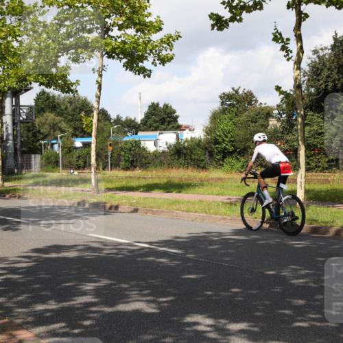 10.08.2025 - GEWOBA Citytriathlon Bremen Yannick Fuchs http://msf.ph/oto/8561510 10.08.2025 12:17:50 Radfahren 560, 566, 741, 765, 766, 933, 1025 meine-sportfotos.de