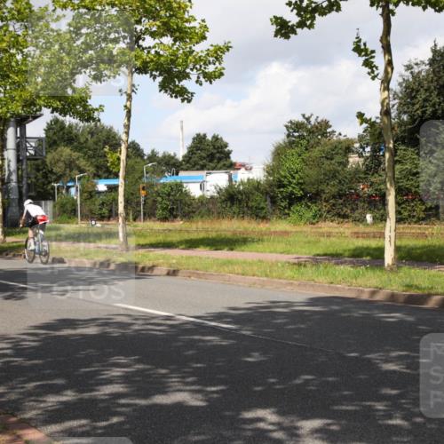 10.08.2025 - GEWOBA Citytriathlon Bremen Yannick Fuchs http://msf.ph/oto/8561512 10.08.2025 12:17:51 Radfahren 560, 566, 741, 765, 867, 933, 1025 meine-sportfotos.de