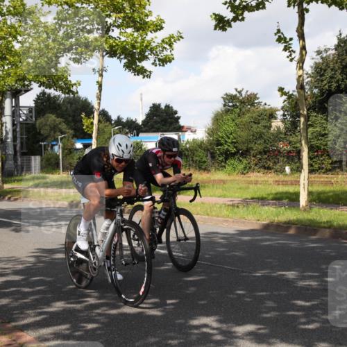 10.08.2025 - GEWOBA Citytriathlon Bremen Yannick Fuchs http://msf.ph/oto/8561554 10.08.2025 12:18:23 Radfahren 579, 582, 637, 678, 680, 763, 855, 914, 919, 973 meine-sportfotos.de