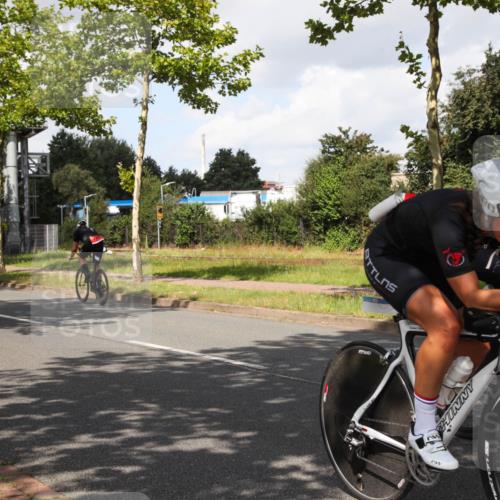 10.08.2025 - GEWOBA Citytriathlon Bremen Yannick Fuchs http://msf.ph/oto/8561556 10.08.2025 12:18:23 Radfahren 579, 582, 637, 678, 680, 763, 855, 914, 919, 973 meine-sportfotos.de