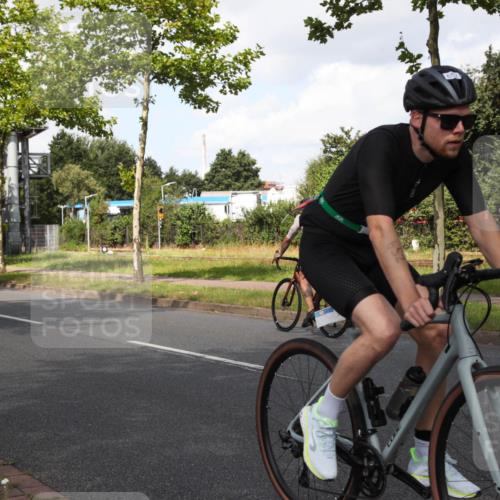 10.08.2025 - GEWOBA Citytriathlon Bremen Yannick Fuchs http://msf.ph/oto/8561590 10.08.2025 12:18:44 Radfahren 556, 584, 642, 652, 678, 759, 781, 789, 790, 825, 853, 855, 919, 1015, 1018, 1029 meine-sportfotos.de