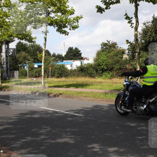 10.08.2025 - GEWOBA Citytriathlon Bremen Yannick Fuchs http://msf.ph/oto/8561594 10.08.2025 12:18:46 Radfahren 556, 584, 642, 652, 678, 759, 781, 789, 790, 825, 853, 855, 919, 978, 982, 1015, 1018, 1029 meine-sportfotos.de