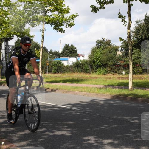 10.08.2025 - GEWOBA Citytriathlon Bremen Yannick Fuchs http://msf.ph/oto/8561596 10.08.2025 12:18:49 Radfahren 556, 584, 642, 652, 759, 781, 789, 790, 825, 853, 978, 982, 1015, 1018, 1029 meine-sportfotos.de