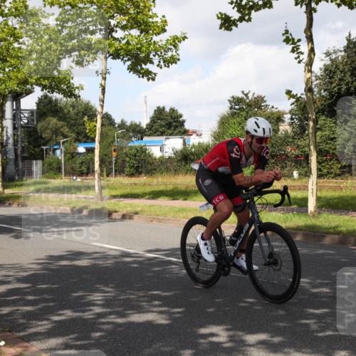 10.08.2025 - GEWOBA Citytriathlon Bremen Yannick Fuchs http://msf.ph/oto/8561601 10.08.2025 12:18:53 Radfahren 556, 642, 652, 789, 790, 825, 853, 978, 982, 1015, 1018, 1029 meine-sportfotos.de