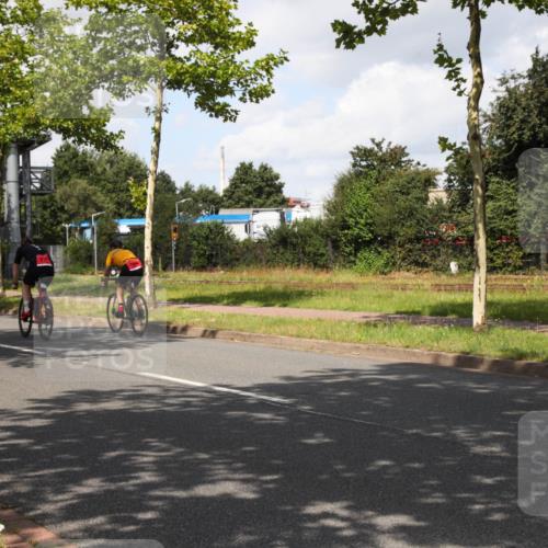 10.08.2025 - GEWOBA Citytriathlon Bremen Yannick Fuchs http://msf.ph/oto/8561618 10.08.2025 12:19:09 Radfahren 556, 709, 750, 804, 978, 982 meine-sportfotos.de