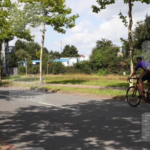 10.08.2025 - GEWOBA Citytriathlon Bremen Yannick Fuchs http://msf.ph/oto/8561700 10.08.2025 12:20:09 Radfahren 565, 570, 639, 720, 739, 764, 782, 784, 841, 844, 892, 920, 1027 meine-sportfotos.de