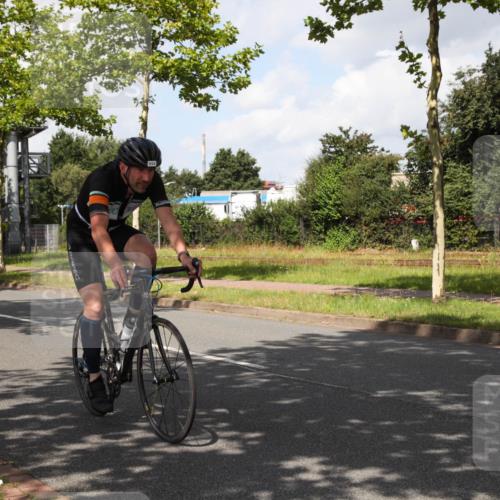 10.08.2025 - GEWOBA Citytriathlon Bremen Yannick Fuchs http://msf.ph/oto/8561701 10.08.2025 12:20:11 Radfahren 565, 570, 639, 720, 739, 764, 782, 784, 841, 844, 892, 920, 1027 meine-sportfotos.de