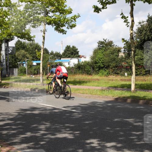 10.08.2025 - GEWOBA Citytriathlon Bremen Yannick Fuchs http://msf.ph/oto/8561716 10.08.2025 12:20:17 Radfahren 565, 570, 596, 639, 720, 782, 784, 844, 892, 920 meine-sportfotos.de
