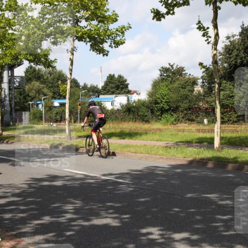 10.08.2025 - GEWOBA Citytriathlon Bremen Yannick Fuchs http://msf.ph/oto/8561727 10.08.2025 12:20:21 Radfahren 565, 570, 596, 631, 720, 844, 892 meine-sportfotos.de