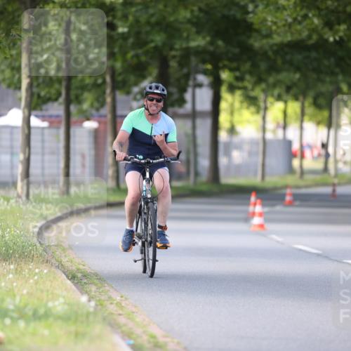 10.08.2025 - GEWOBA Citytriathlon Bremen Yannick Fuchs http://msf.ph/oto/8561832 10.08.2025 14:24:25 Radfahren 3, 169, 436, 474 meine-sportfotos.de
