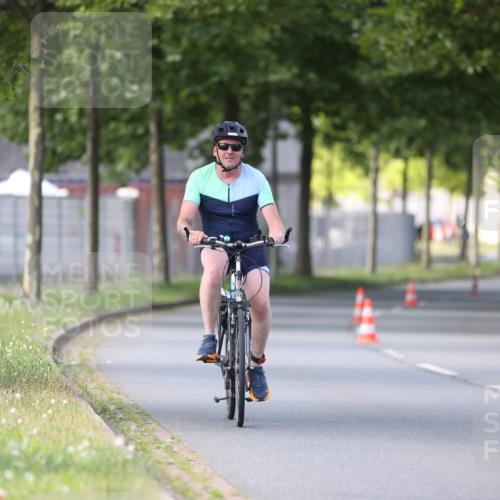 10.08.2025 - GEWOBA Citytriathlon Bremen Yannick Fuchs http://msf.ph/oto/8561836 10.08.2025 14:24:25 Radfahren 3, 169, 436, 474 meine-sportfotos.de