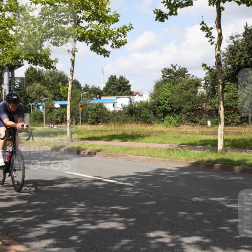 10.08.2025 - GEWOBA Citytriathlon Bremen Yannick Fuchs http://msf.ph/oto/8561864 10.08.2025 12:21:24 Radfahren 555, 618, 761, 785, 813, 913, 949, 975, 1002 meine-sportfotos.de