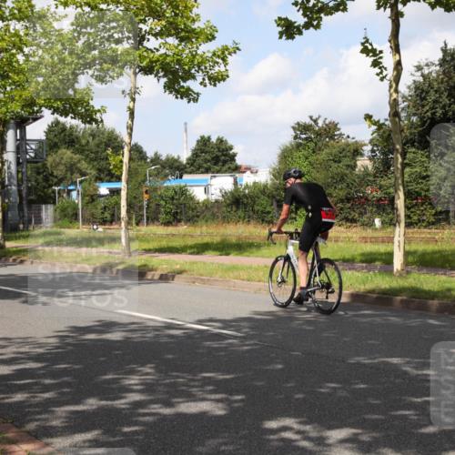 10.08.2025 - GEWOBA Citytriathlon Bremen Yannick Fuchs http://msf.ph/oto/8561927 10.08.2025 12:21:36 Radfahren 618, 761, 923, 949 meine-sportfotos.de