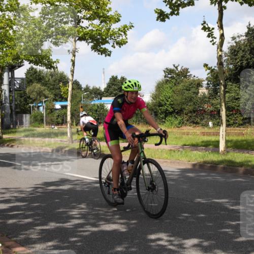 10.08.2025 - GEWOBA Citytriathlon Bremen Yannick Fuchs http://msf.ph/oto/8561943 10.08.2025 12:21:42 Radfahren 862, 923 meine-sportfotos.de