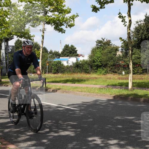 10.08.2025 - GEWOBA Citytriathlon Bremen Yannick Fuchs http://msf.ph/oto/8561946 10.08.2025 12:21:52 Radfahren 572, 862, 923 meine-sportfotos.de