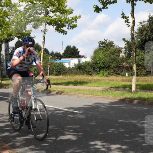 10.08.2025 - GEWOBA Citytriathlon Bremen Yannick Fuchs http://msf.ph/oto/8561953 10.08.2025 12:22:26 Radfahren 602, 663, 665, 803, 848, 870, 910, 1023 meine-sportfotos.de