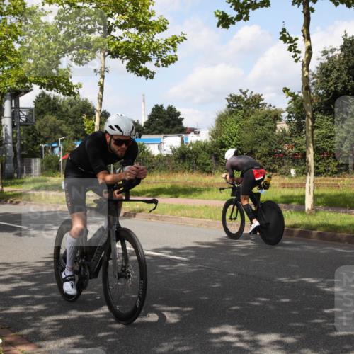 10.08.2025 - GEWOBA Citytriathlon Bremen Yannick Fuchs http://msf.ph/oto/8561978 10.08.2025 12:22:53 Radfahren 603, 634, 658, 690, 714, 729, 926 meine-sportfotos.de