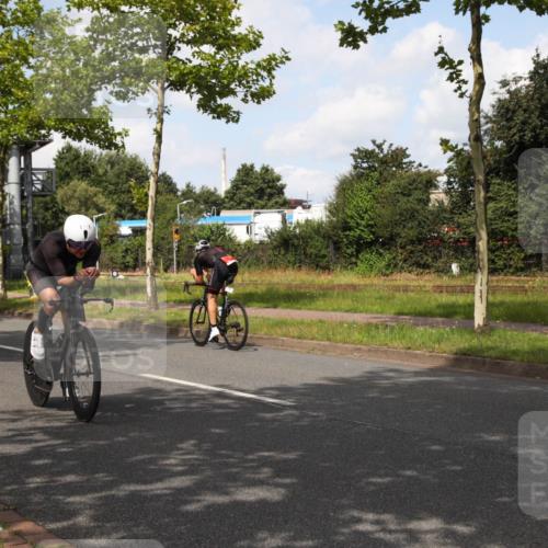 10.08.2025 - GEWOBA Citytriathlon Bremen Yannick Fuchs http://msf.ph/oto/8562037 10.08.2025 12:23:38 Radfahren 696, 746, 754, 797, 802, 831, 945, 983 meine-sportfotos.de