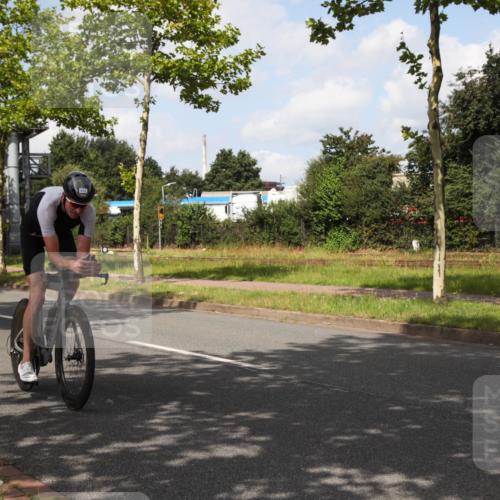 10.08.2025 - GEWOBA Citytriathlon Bremen Yannick Fuchs http://msf.ph/oto/8562050 10.08.2025 12:23:40 Radfahren 696, 746, 797, 802, 831, 945, 983 meine-sportfotos.de