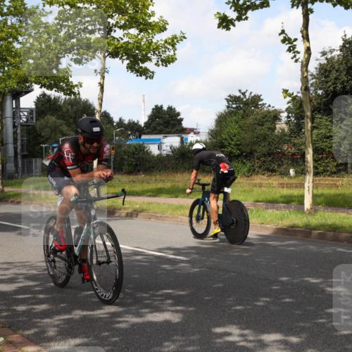 10.08.2025 - GEWOBA Citytriathlon Bremen Yannick Fuchs http://msf.ph/oto/8562088 10.08.2025 12:24:02 Radfahren 559, 614, 706, 721, 815, 879, 1028 meine-sportfotos.de