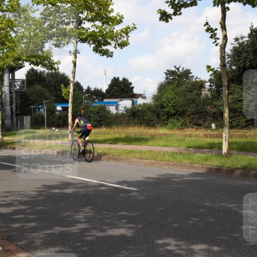 10.08.2025 - GEWOBA Citytriathlon Bremen Yannick Fuchs http://msf.ph/oto/8562116 10.08.2025 12:24:25 Radfahren 557, 613, 623, 650, 660, 705, 723, 724, 779, 809, 883, 925, 944, 964, 1036 meine-sportfotos.de