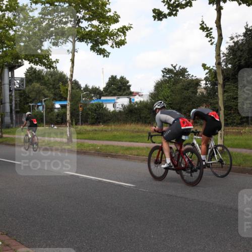 10.08.2025 - GEWOBA Citytriathlon Bremen Yannick Fuchs http://msf.ph/oto/8562191 10.08.2025 12:25:17 Radfahren 595, 619, 908, 958, 965, 1024 meine-sportfotos.de