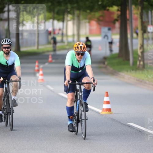 10.08.2025 - GEWOBA Citytriathlon Bremen Yannick Fuchs http://msf.ph/oto/8562221 10.08.2025 14:27:32 Radfahren 120, 156, 320, 363, 441 meine-sportfotos.de