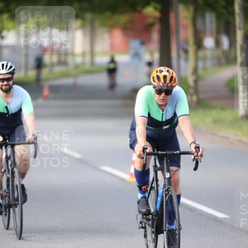 10.08.2025 - GEWOBA Citytriathlon Bremen Yannick Fuchs http://msf.ph/oto/8562225 10.08.2025 14:27:32 Radfahren 120, 156, 320, 363, 441 meine-sportfotos.de