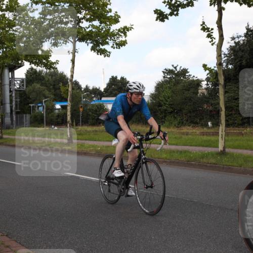 10.08.2025 - GEWOBA Citytriathlon Bremen Yannick Fuchs http://msf.ph/oto/8562243 10.08.2025 12:26:07 Radfahren 608, 611, 661, 693, 730, 755, 786, 808, 842, 849, 865, 871, 911, 1014 meine-sportfotos.de