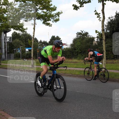 10.08.2025 - GEWOBA Citytriathlon Bremen Yannick Fuchs http://msf.ph/oto/8562305 10.08.2025 12:26:49 Radfahren 644, 668, 703, 710, 846, 889, 903, 928, 939, 946, 948 meine-sportfotos.de
