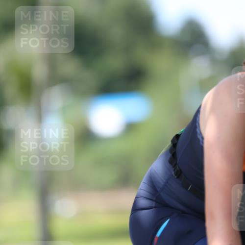 10.08.2025 - GEWOBA Citytriathlon Bremen Yannick Fuchs http://msf.ph/oto/8562316 10.08.2025 14:28:49 Radfahren 168, 171, 193, 237, 350, 403, 467, 483 meine-sportfotos.de