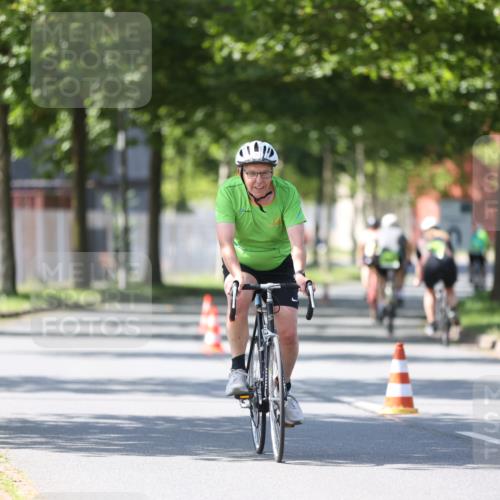 10.08.2025 - GEWOBA Citytriathlon Bremen Yannick Fuchs http://msf.ph/oto/8562371 10.08.2025 14:29:08 Radfahren 168, 172, 188, 321, 389, 403, 447 meine-sportfotos.de