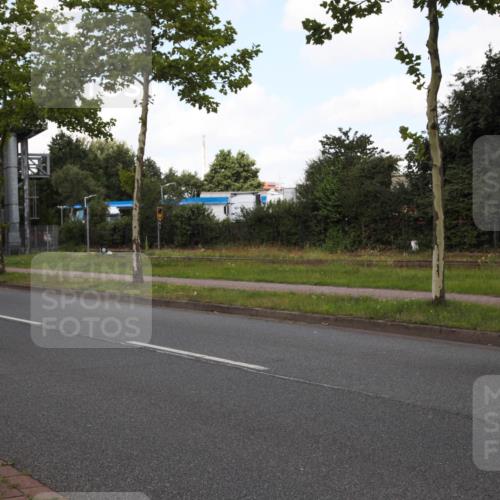 10.08.2025 - GEWOBA Citytriathlon Bremen Yannick Fuchs http://msf.ph/oto/8562420 10.08.2025 12:28:04 Radfahren 593, 651, 669, 674, 676, 697, 712, 713, 716, 748, 800, 885, 898, 907 meine-sportfotos.de