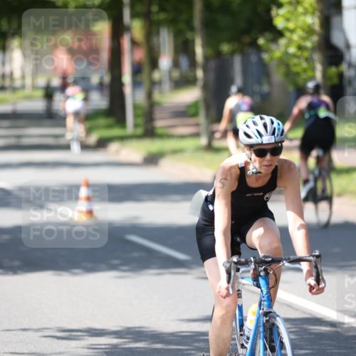 10.08.2025 - GEWOBA Citytriathlon Bremen Yannick Fuchs http://msf.ph/oto/8562427 10.08.2025 14:29:38 Radfahren 117, 179, 206, 212, 226, 351, 365, 373, 405, 466, 468, 487, 517 meine-sportfotos.de