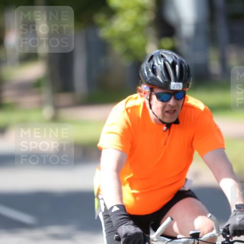 10.08.2025 - GEWOBA Citytriathlon Bremen Yannick Fuchs http://msf.ph/oto/8562466 10.08.2025 14:29:57 Radfahren 42, 95, 112, 183, 226, 275, 315, 327, 337, 454, 468 meine-sportfotos.de