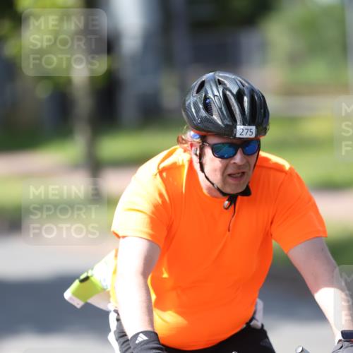 10.08.2025 - GEWOBA Citytriathlon Bremen Yannick Fuchs http://msf.ph/oto/8562467 10.08.2025 14:29:57 Radfahren 42, 95, 112, 183, 226, 275, 315, 327, 337, 454, 468 meine-sportfotos.de