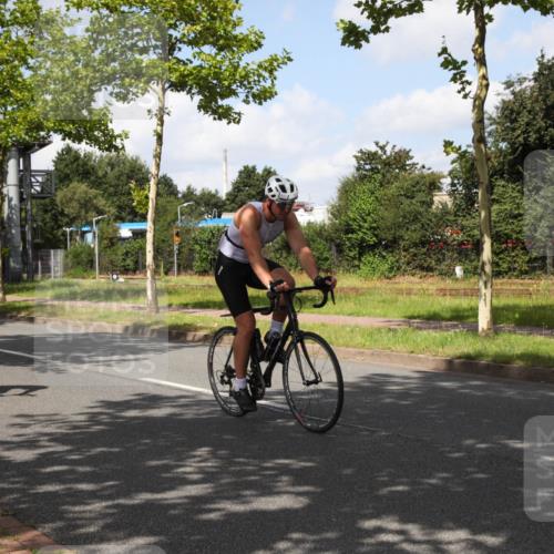 10.08.2025 - GEWOBA Citytriathlon Bremen Yannick Fuchs http://msf.ph/oto/8562504 10.08.2025 12:28:37 Radfahren 612, 622, 625, 629, 732, 812, 816, 828, 941, 980, 981 meine-sportfotos.de
