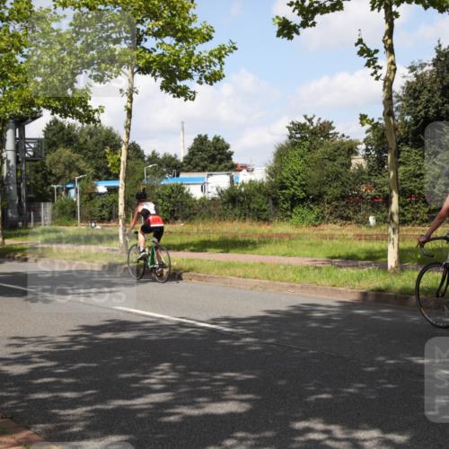 10.08.2025 - GEWOBA Citytriathlon Bremen Yannick Fuchs http://msf.ph/oto/8562532 10.08.2025 12:28:41 Radfahren 622, 625, 629, 659, 732, 816, 828, 941, 980, 981 meine-sportfotos.de