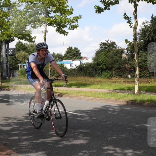 10.08.2025 - GEWOBA Citytriathlon Bremen Yannick Fuchs http://msf.ph/oto/8562664 10.08.2025 12:29:21 Radfahren 576, 583, 605, 656, 679, 687, 771, 799, 1007, 1030 meine-sportfotos.de