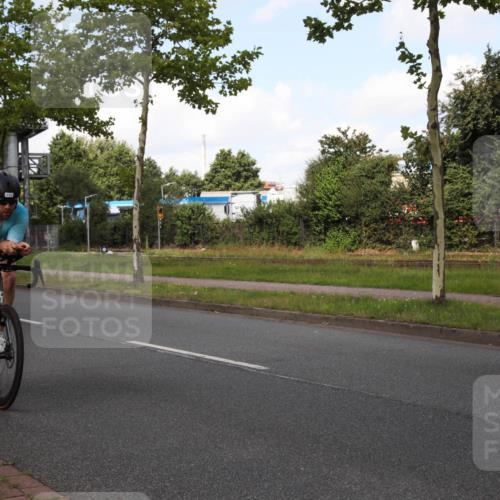 10.08.2025 - GEWOBA Citytriathlon Bremen Yannick Fuchs http://msf.ph/oto/8562674 10.08.2025 12:29:27 Radfahren 583, 605, 645, 656, 679, 687, 771, 799, 922, 927, 1007, 1030 meine-sportfotos.de