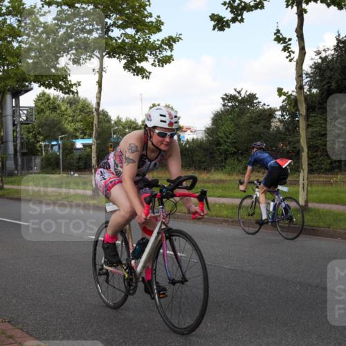 10.08.2025 - GEWOBA Citytriathlon Bremen Yannick Fuchs http://msf.ph/oto/8562712 10.08.2025 12:29:53 Radfahren 640, 675, 688, 699, 717, 751, 769, 875, 942, 960 meine-sportfotos.de