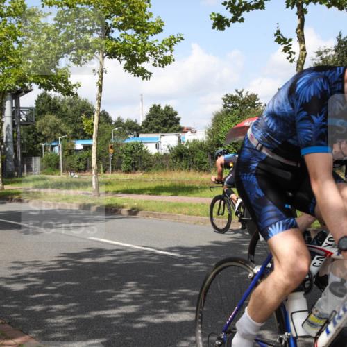 10.08.2025 - GEWOBA Citytriathlon Bremen Yannick Fuchs http://msf.ph/oto/8562850 10.08.2025 12:30:49 Radfahren 587, 752, 916, 924, 937, 951, 1011, 1020, 1022, 1026 meine-sportfotos.de