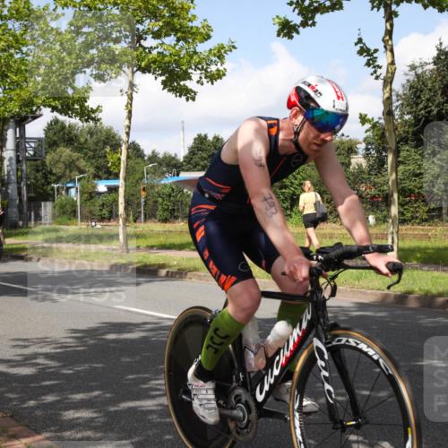 10.08.2025 - GEWOBA Citytriathlon Bremen Yannick Fuchs http://msf.ph/oto/8562940 10.08.2025 12:31:34 Radfahren 564, 616, 649, 654, 655, 666, 788, 793, 863, 894, 905, 950 meine-sportfotos.de