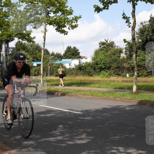 10.08.2025 - GEWOBA Citytriathlon Bremen Yannick Fuchs http://msf.ph/oto/8562949 10.08.2025 12:31:39 Radfahren 564, 616, 649, 654, 655, 666, 667, 788, 793, 863, 894, 950 meine-sportfotos.de