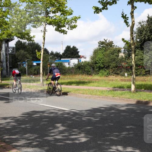 10.08.2025 - GEWOBA Citytriathlon Bremen Yannick Fuchs http://msf.ph/oto/8562983 10.08.2025 12:31:59 Radfahren 552, 615, 627, 657, 666, 667, 689, 770, 806, 838, 839, 857, 873, 876, 888, 897 meine-sportfotos.de