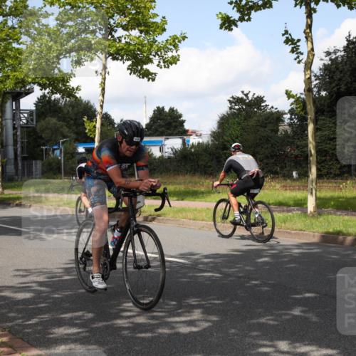 10.08.2025 - GEWOBA Citytriathlon Bremen Yannick Fuchs http://msf.ph/oto/8562996 10.08.2025 12:32:05 Radfahren 552, 615, 627, 657, 682, 689, 770, 806, 838, 839, 857, 873, 876, 888, 897 meine-sportfotos.de