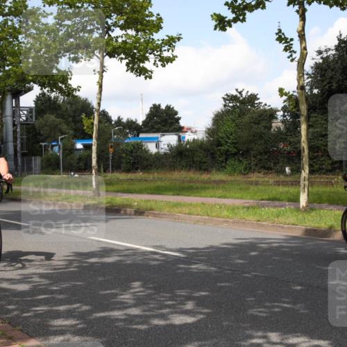 10.08.2025 - GEWOBA Citytriathlon Bremen Yannick Fuchs http://msf.ph/oto/8562998 10.08.2025 12:32:07 Radfahren 551, 615, 627, 657, 682, 689, 770, 806, 838, 839, 857, 873, 876, 888, 897 meine-sportfotos.de