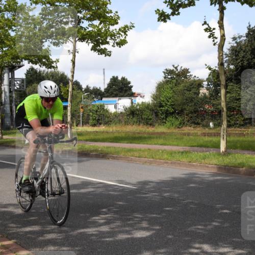 10.08.2025 - GEWOBA Citytriathlon Bremen Yannick Fuchs http://msf.ph/oto/8563162 10.08.2025 12:33:58 Radfahren 560, 635, 637, 741, 768, 856, 858, 867 meine-sportfotos.de