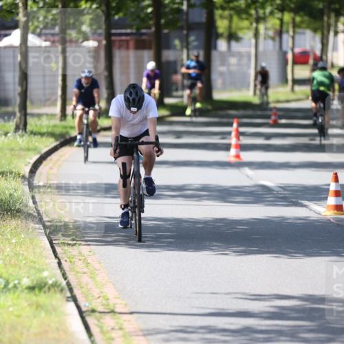 10.08.2025 - GEWOBA Citytriathlon Bremen Yannick Fuchs http://msf.ph/oto/8563231 10.08.2025 14:35:37 Radfahren 64, 108, 127, 173, 233, 319, 339, 421 meine-sportfotos.de