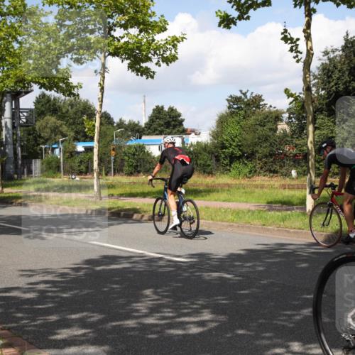 10.08.2025 - GEWOBA Citytriathlon Bremen Yannick Fuchs http://msf.ph/oto/8563296 10.08.2025 12:35:21 Radfahren 558, 579, 642, 707, 742, 973, 977, 1039 meine-sportfotos.de